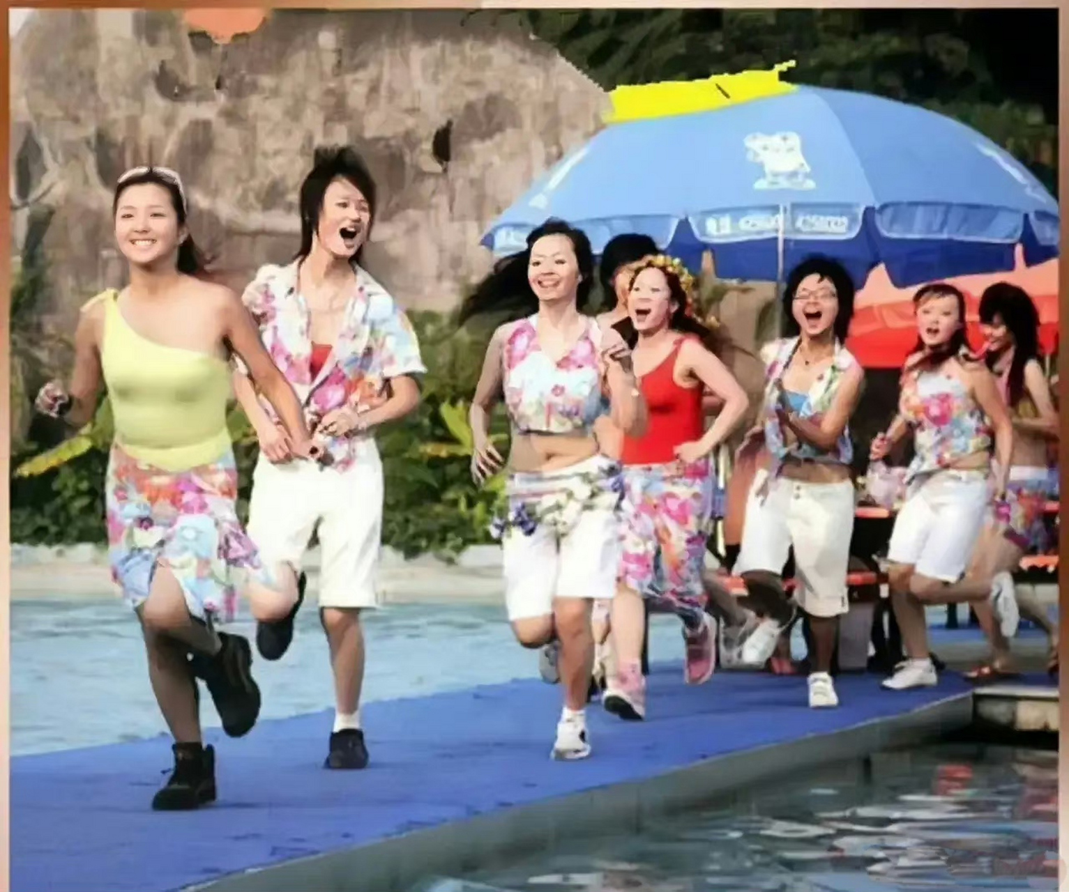 2005年湖南卫视的《超级女声》,这几个小姑娘,当年可都是无数少男少女