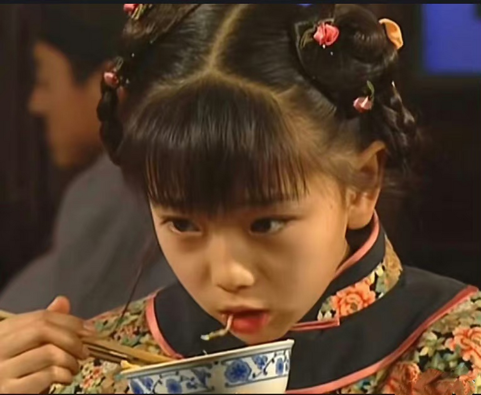 《还珠格格》小鸽子吃饭好香啊,都是真材实料的菜. 67