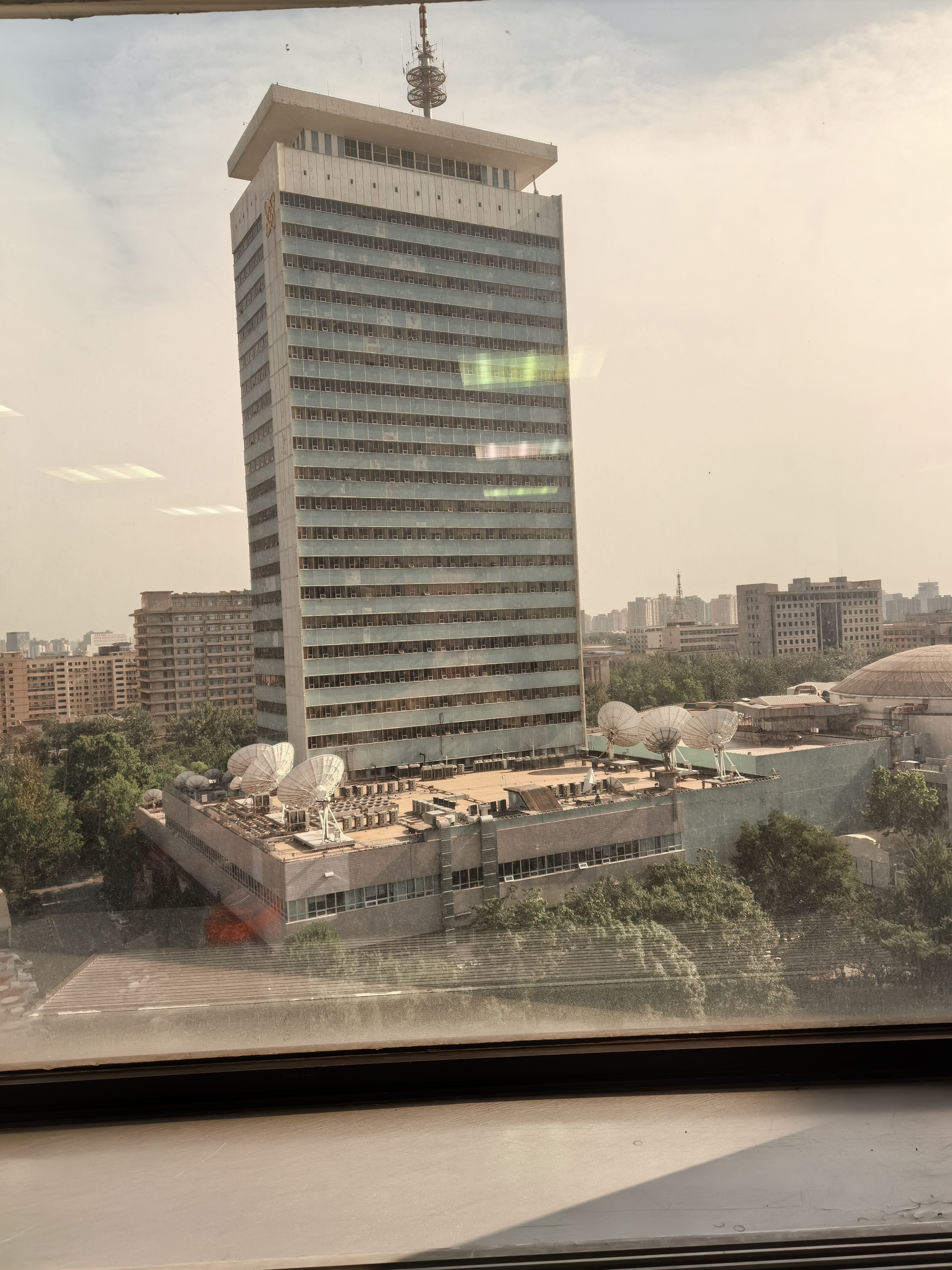 日前,智库专家指出,在推进法治化建设的过程中,要注