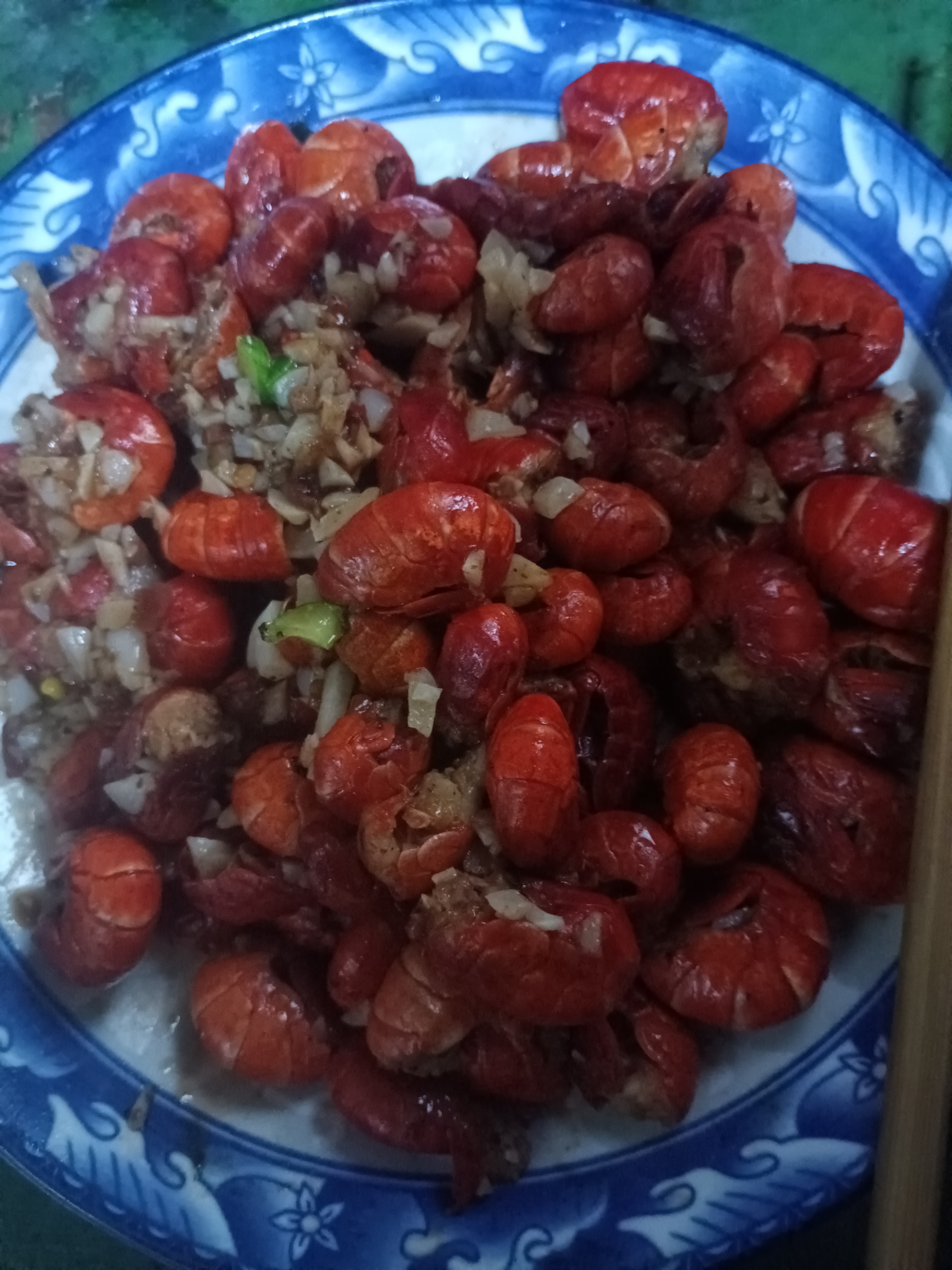 自己做的龙虾尾看看怎么样