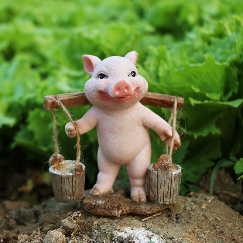 心随云卷云舒去,笑看花开花落时. 人生旅途多精彩,欢歌笑语伴身旁