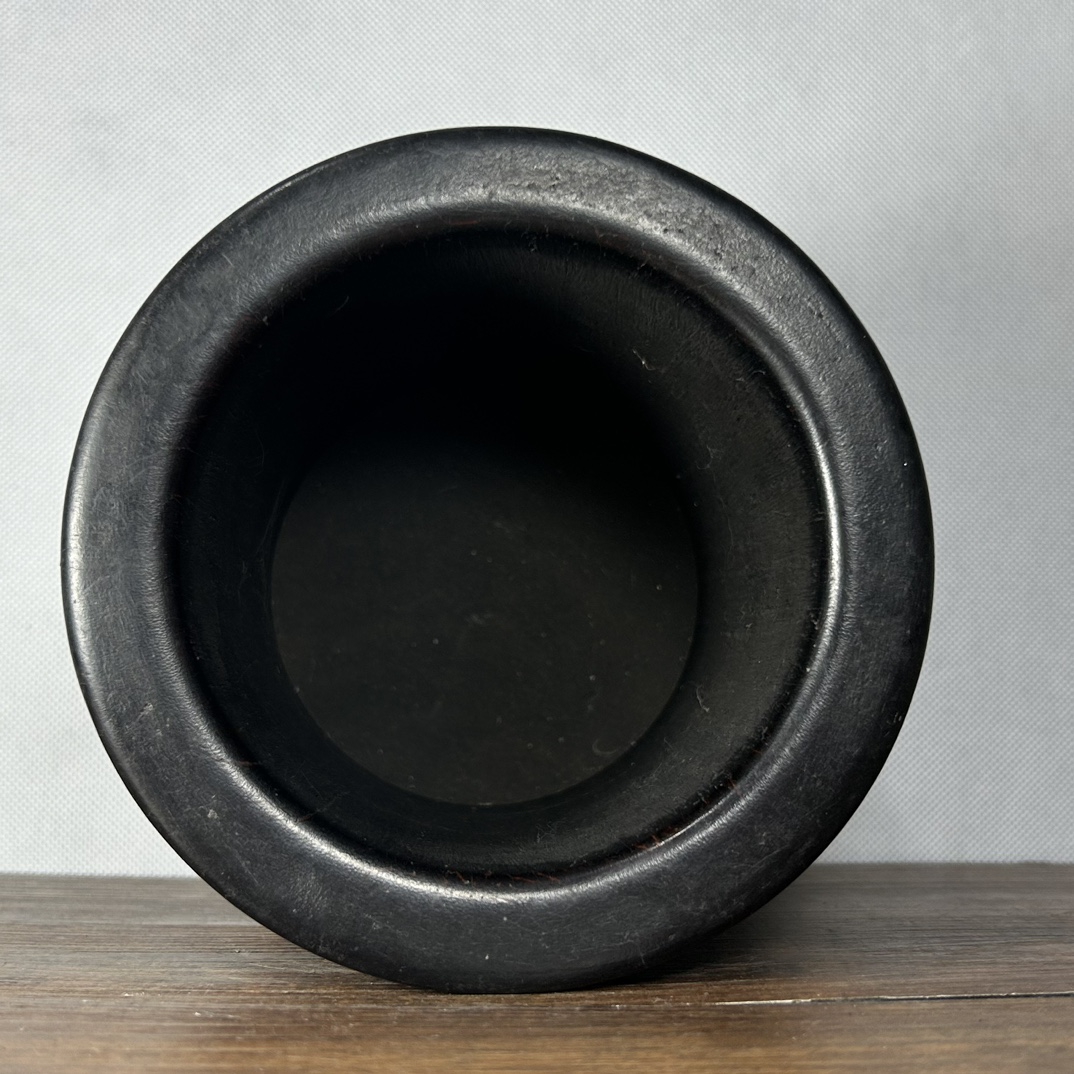 旧藏乌木雕刻(叶公好龙)笔筒 尺寸:高14.5厘米口径13厘米