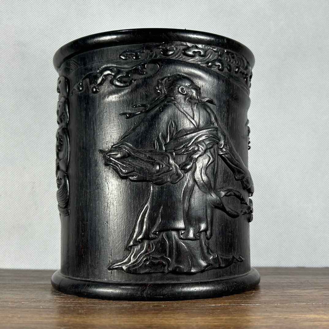 旧藏乌木雕刻(叶公好龙)笔筒 尺寸:高14.5厘米口径13厘米