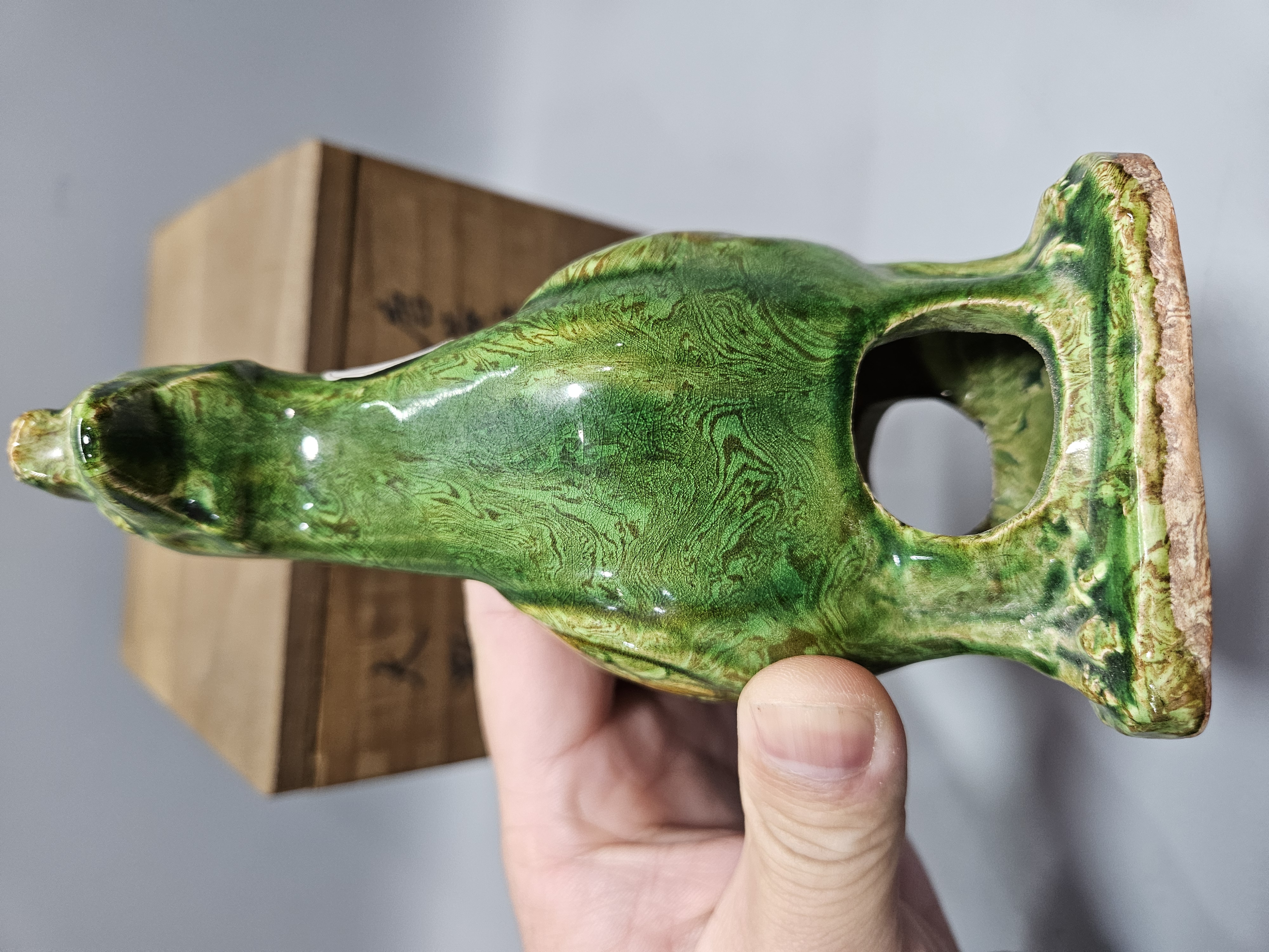 回流瓷-黄绿釉绞胎金鸡#瓷器鉴赏# #瓷器# #瓷器收藏# #盘盘老物件