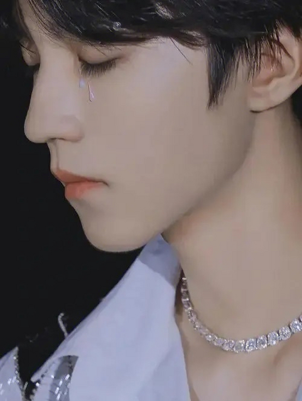 杨幂和王俊凯事件再度上热搜,这种事情基本就是无风不起浪,娱乐圈的