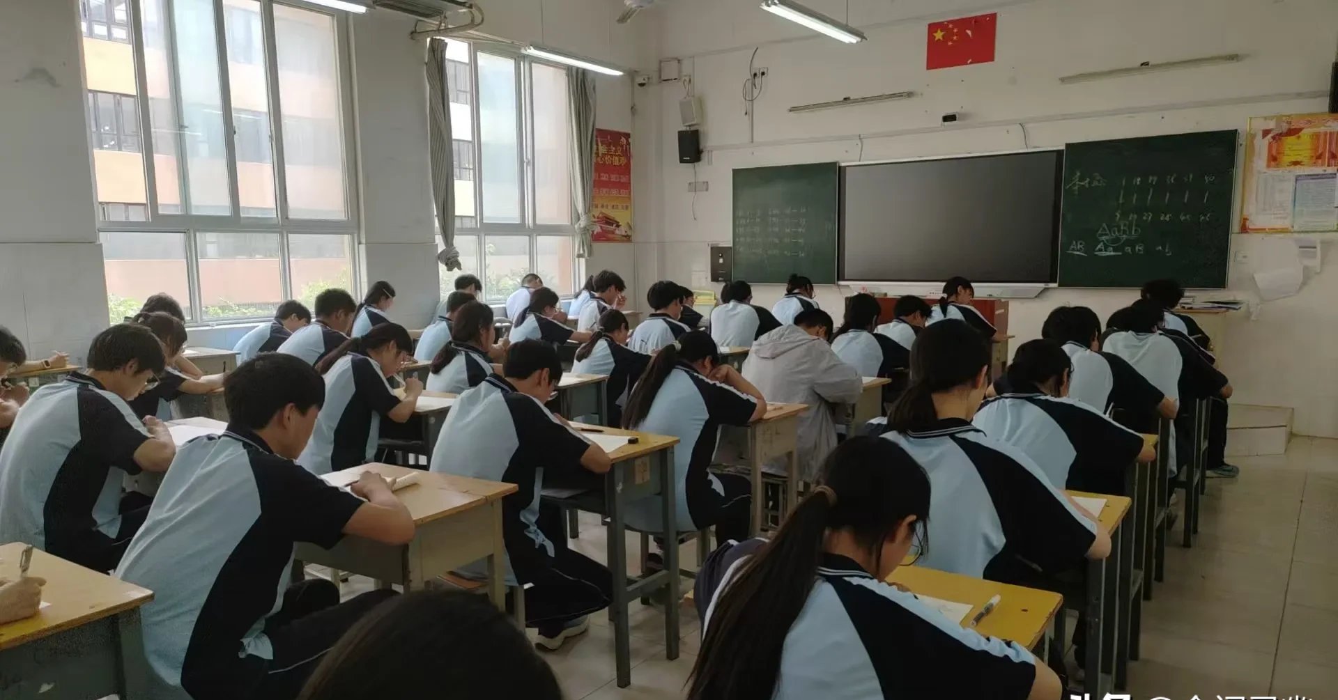 高考前两天上课吗(高考前两天应该放松吗)  第1张