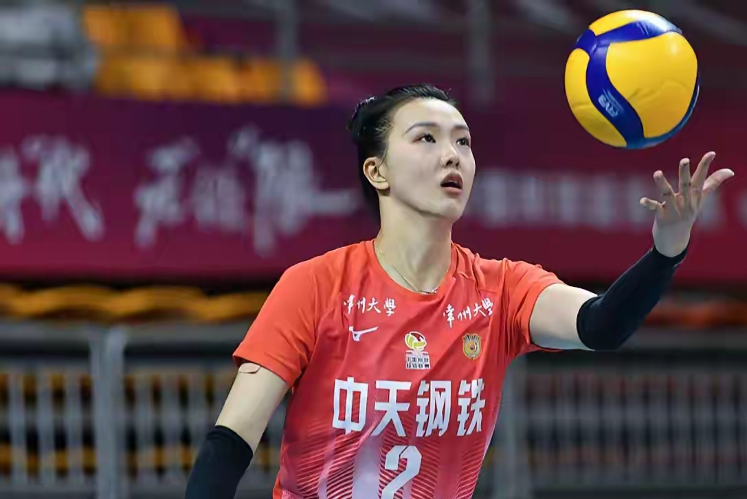 30岁的张常宁在女排联赛决赛杀疯了,发球,拦网,防守,一传全部在线