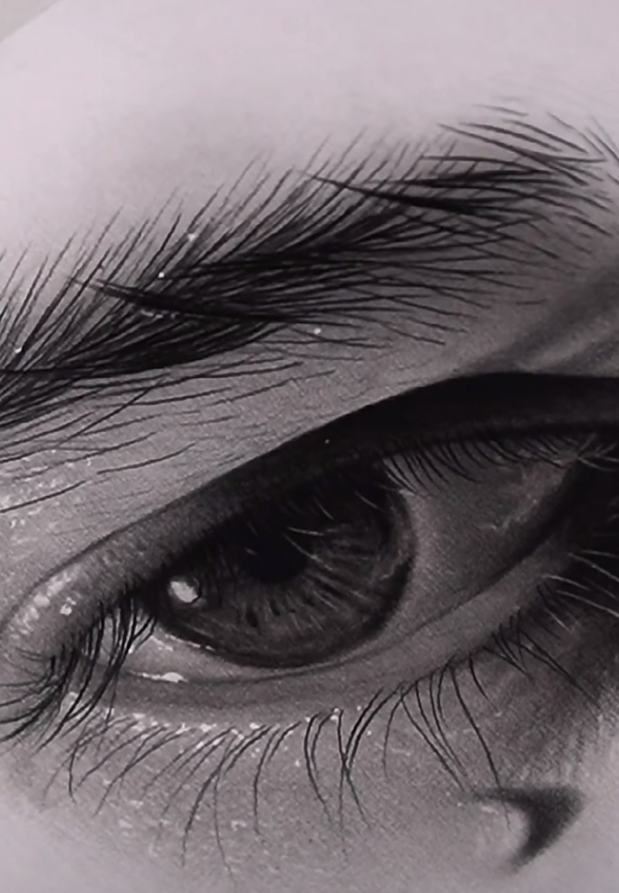 超写实素描眼睛