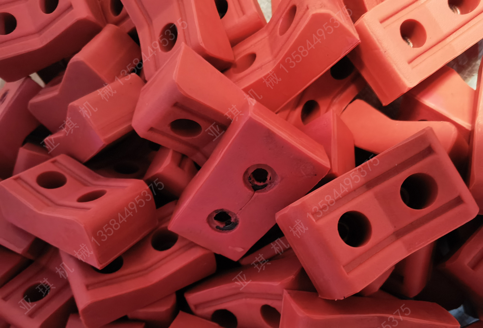 牵引机配件 牵引机胶块 链条