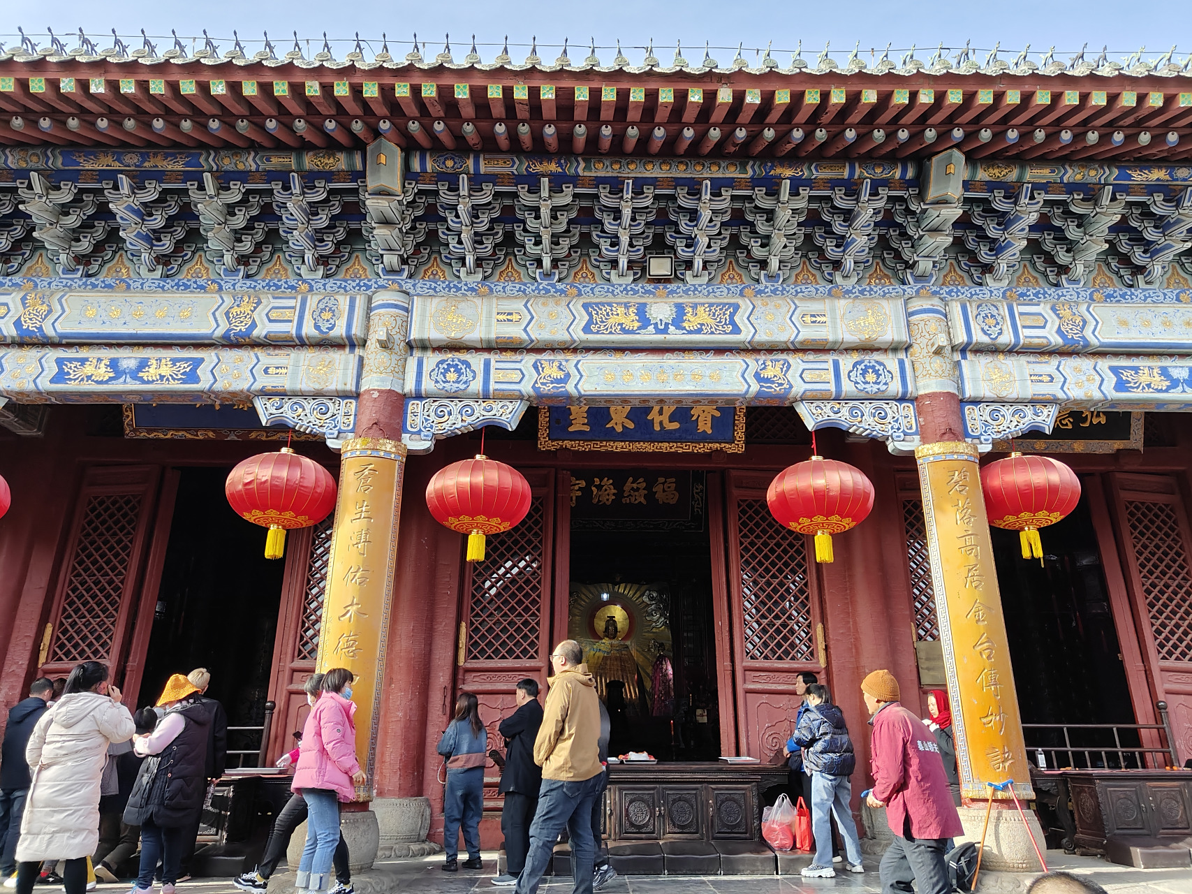 泰山碧霞元君祠,在山东省泰安市泰山玉皇顶南.
