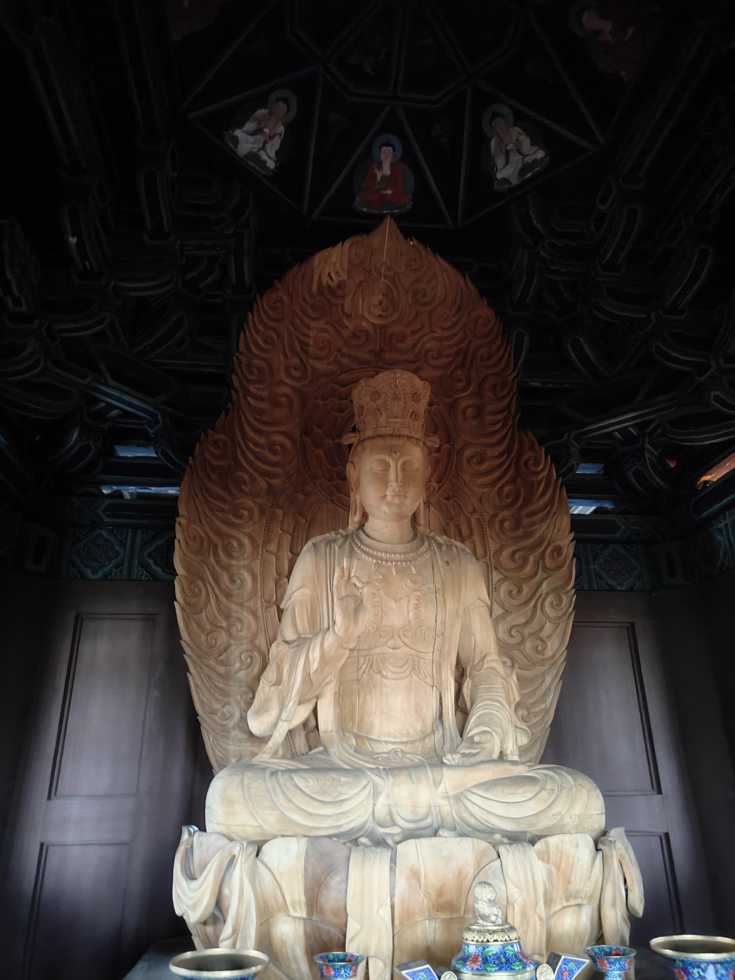 华严宝塔是根据《辽史·地理志》上的记载恢复建造的.