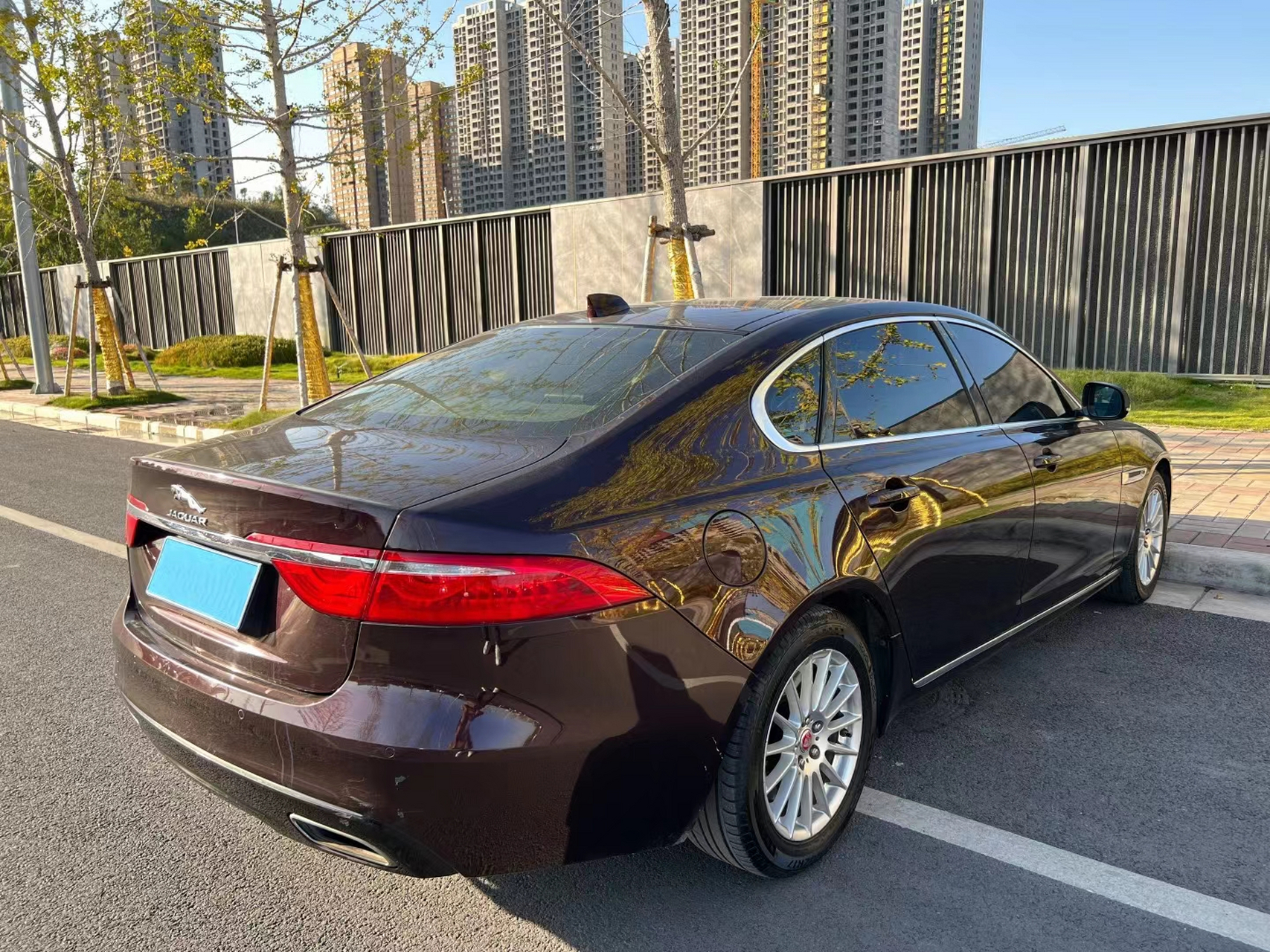 2018款捷豹xfl,2.0t风华版(新车裸车38.