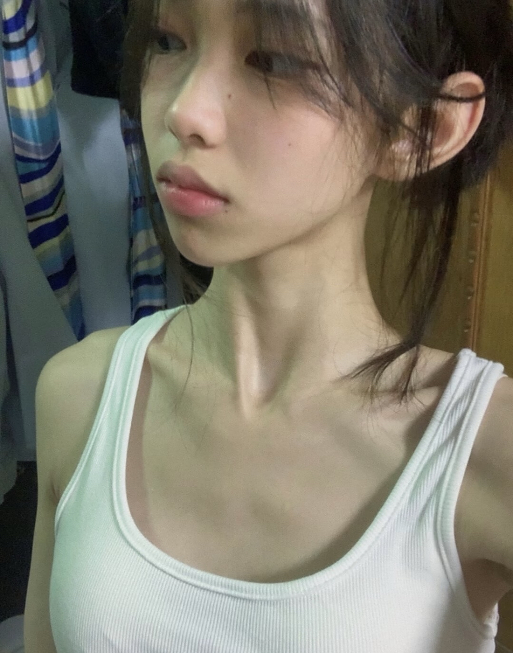 这才是初中生素颜吊带