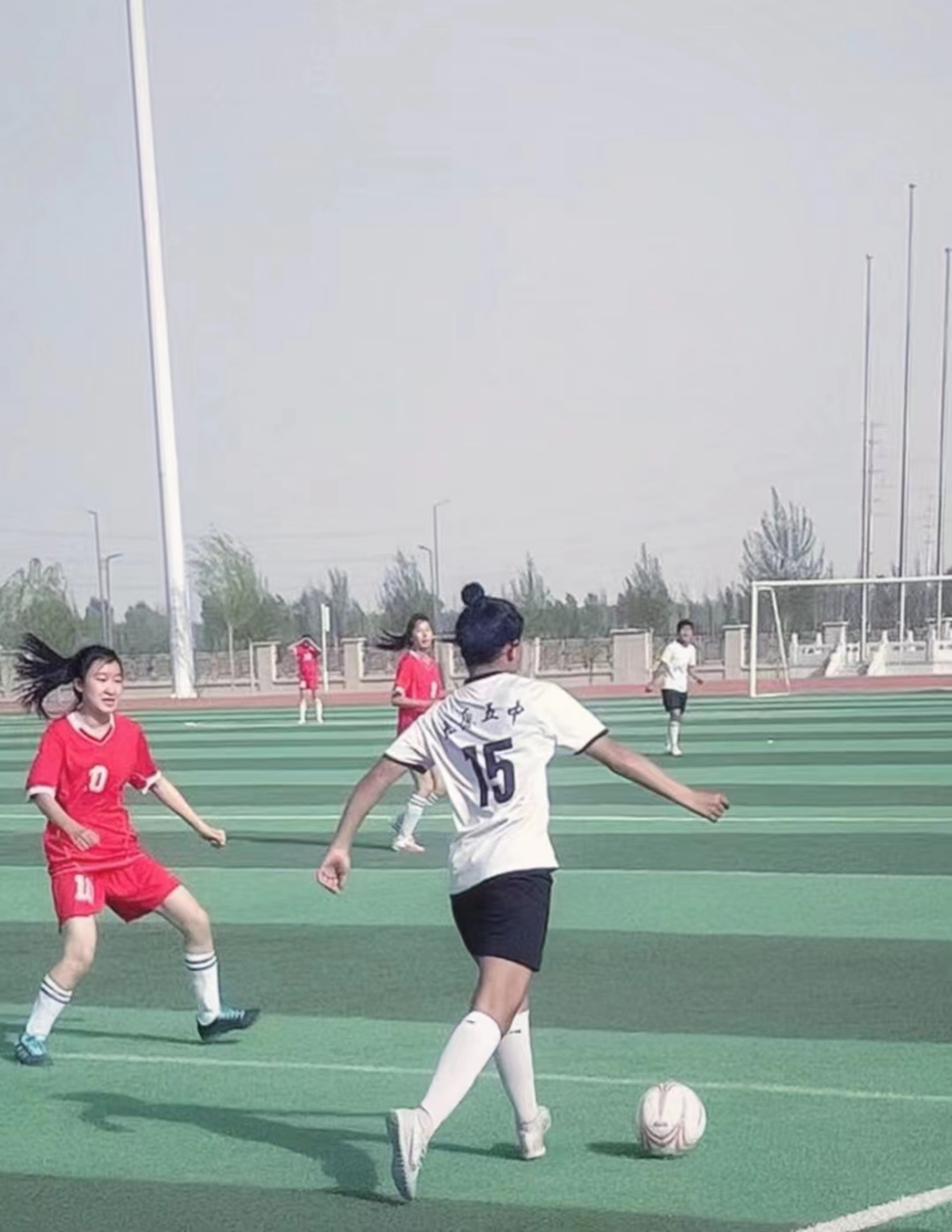 市长杯结束,满载而归. 女孩踢足球真的是特别辛苦.