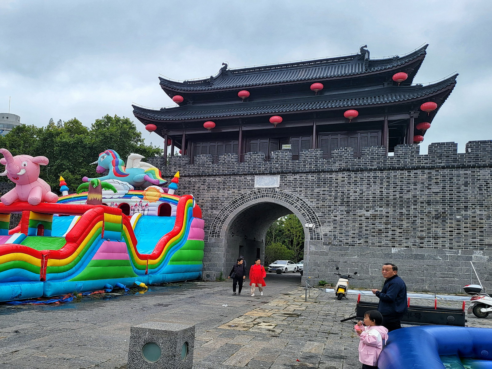 千年古街 #热点引擎计划# 安徽滁州老东关遵阳街千年古街,遵阳街是