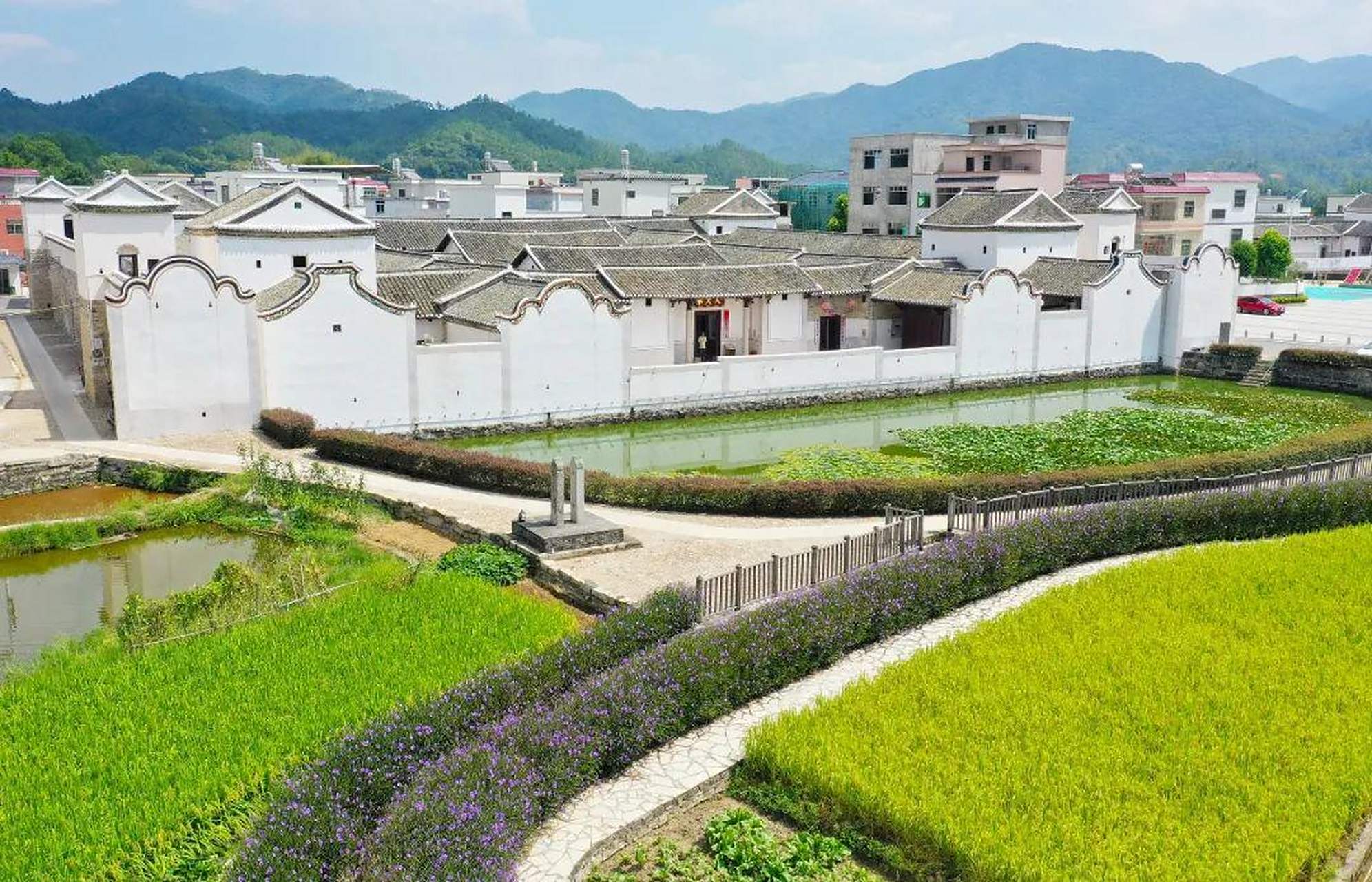 广东十大美丽乡村之六:河源东源仙坑村  仙坑村,位于广东省河源市东源