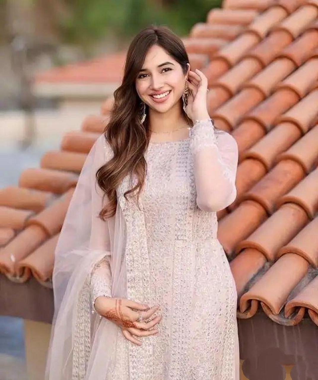 巴基斯坦两位九零后美丽的女星…  sabeena farooq(萨贝纳·法鲁克)