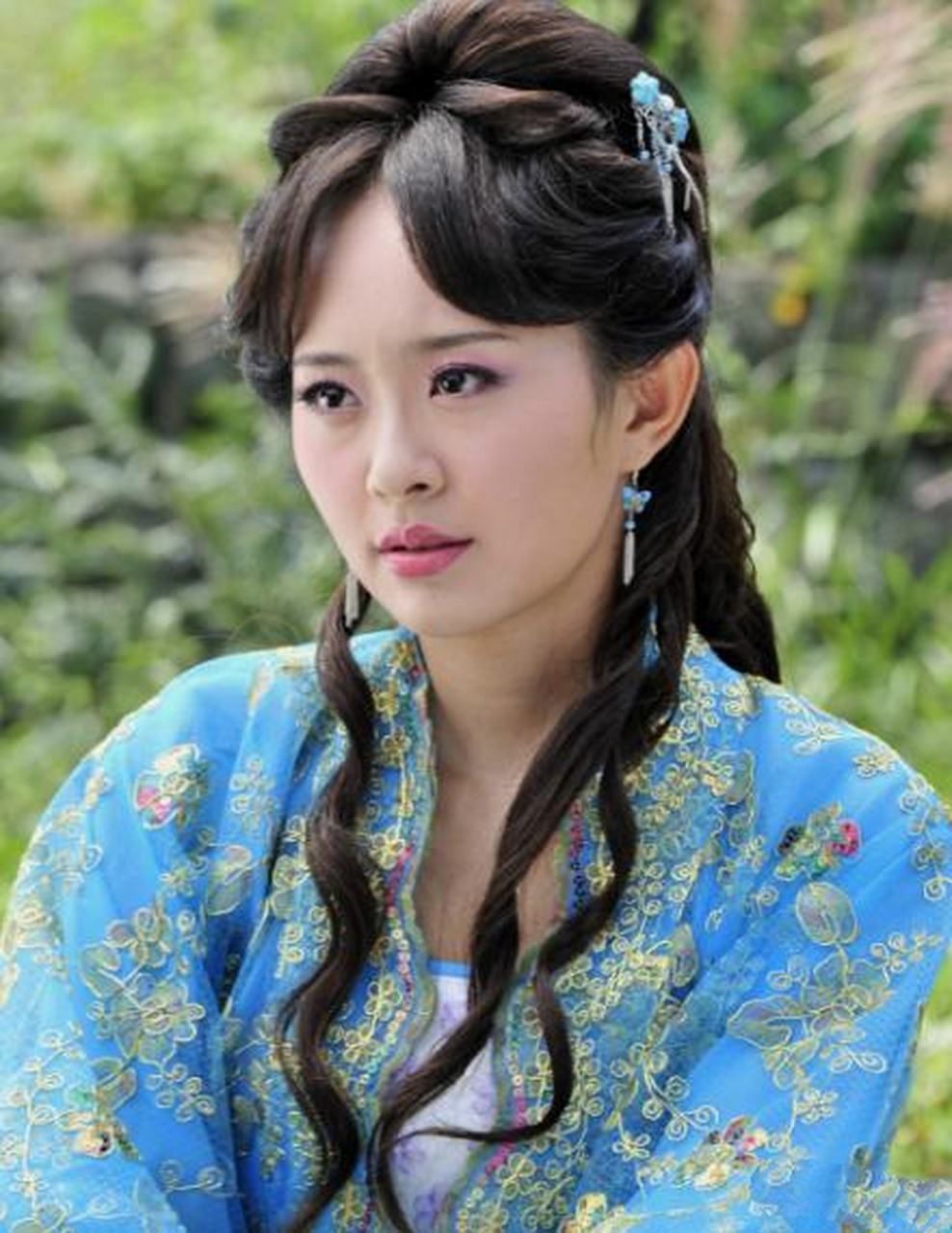 一,图①②③是卓依婷,图④⑤⑥是孙耀琦,两人好相似啊… 二,卓依婷
