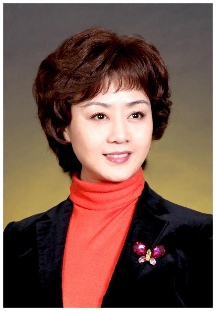 京剧美女-李胜素