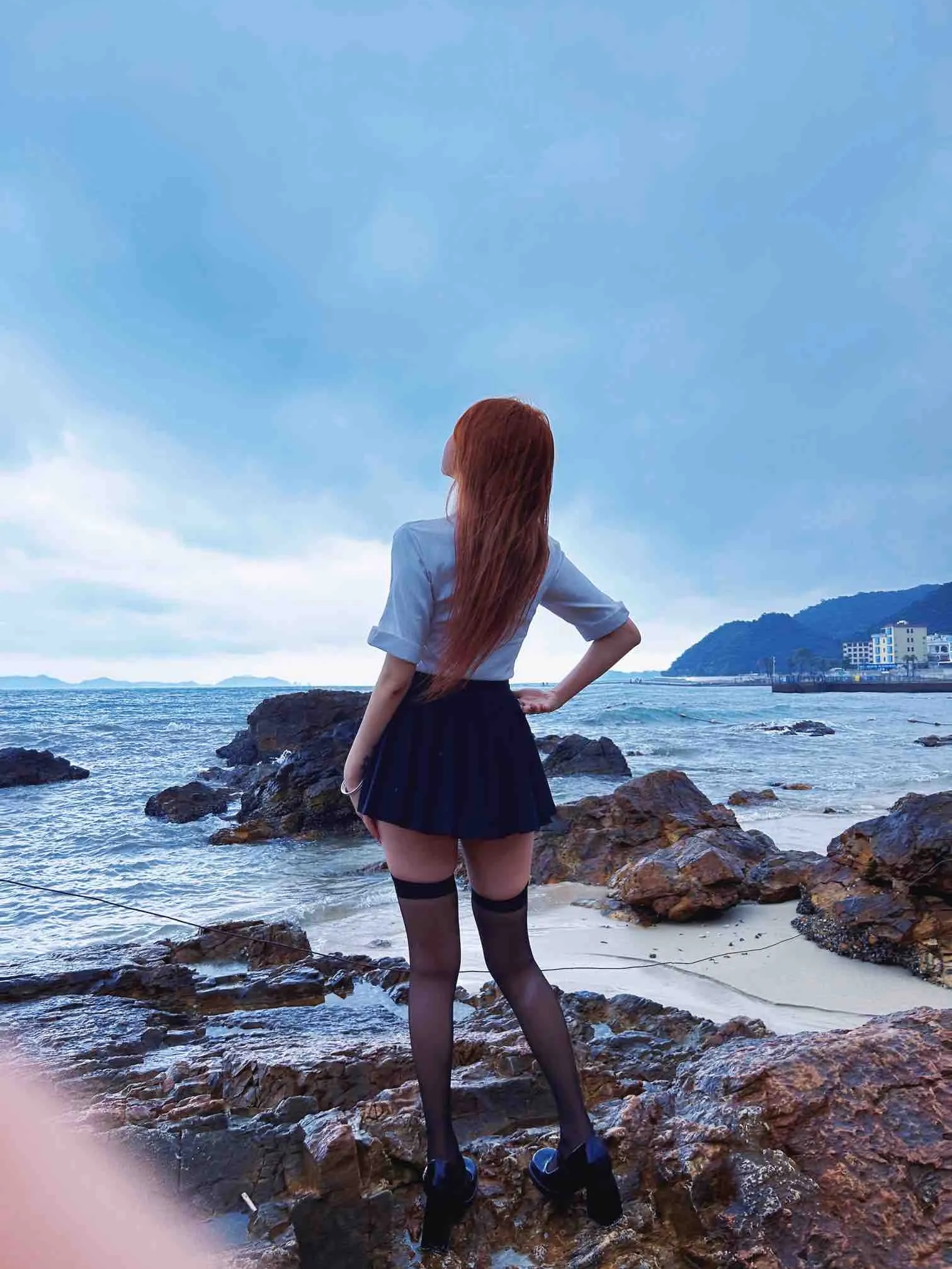 也不接发信息爱回不回的,还总是嫌弃我了,  他有事找我的时候说尽好话