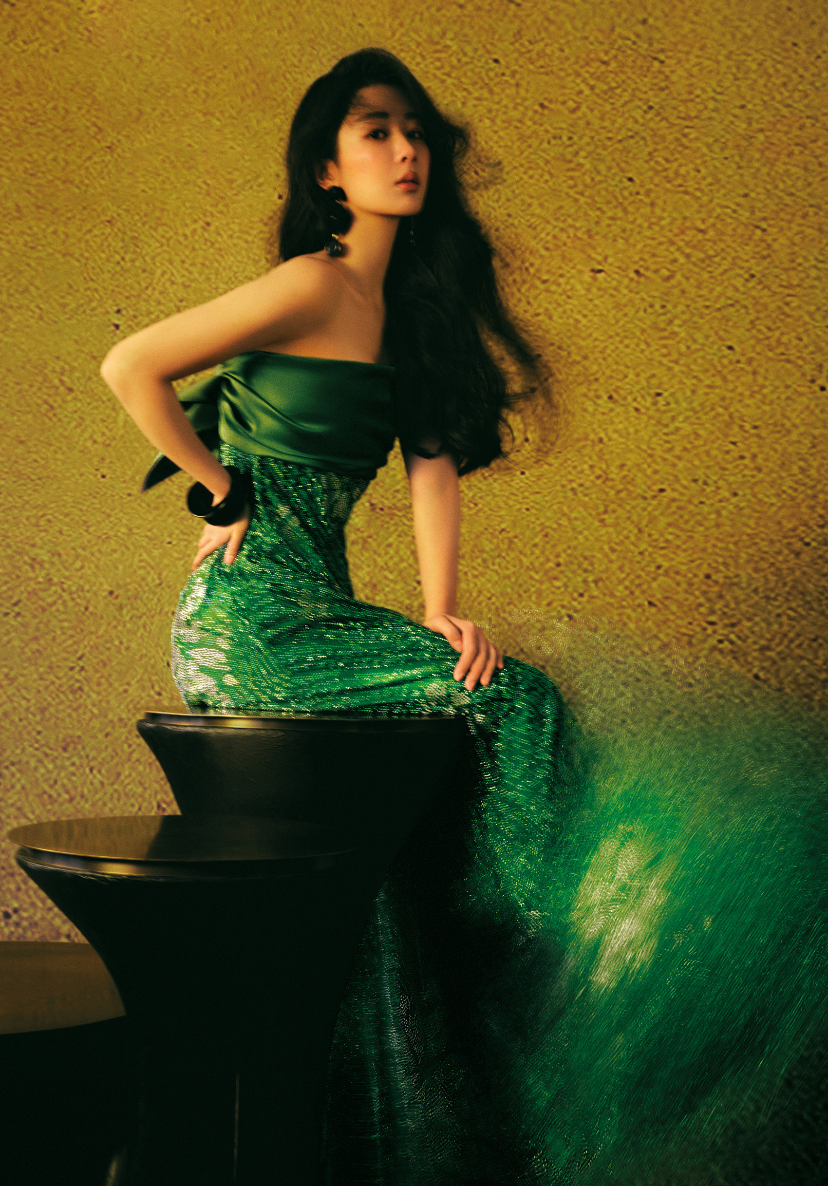 杨紫# 风格突破,诱惑力满分,绝美@杨紫