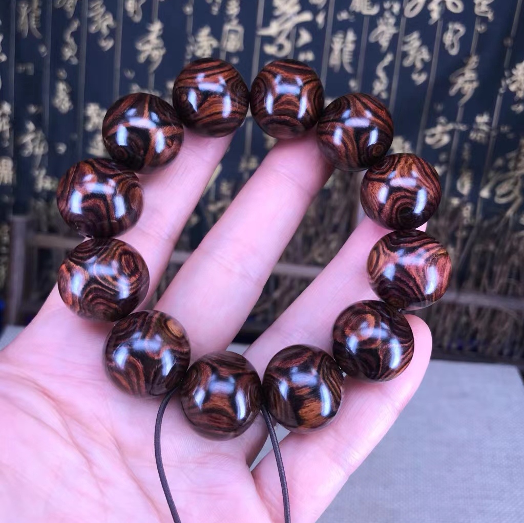 0cm海南黄花梨对眼手串#黄花梨# #海南黄花梨# #黄花梨手串# #海南黄