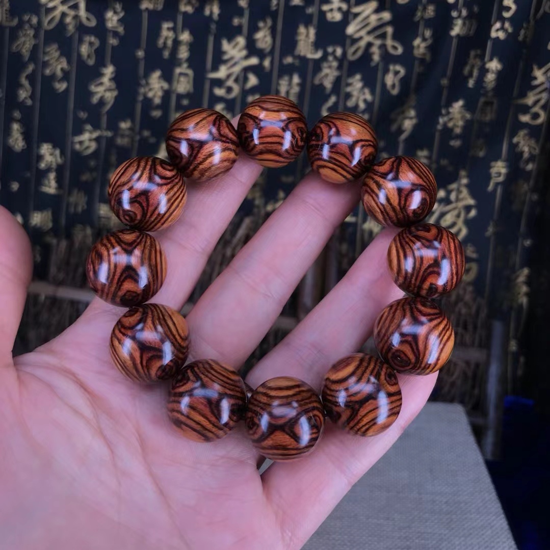 0cm海南黄花梨对眼手串#黄花梨# #海南黄花梨# #黄花梨手串# #海南黄