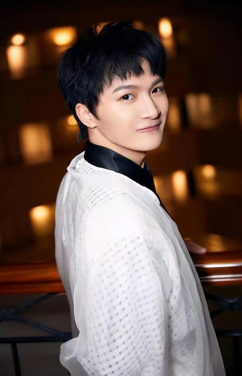 那英:周深对不起我喜欢李维.