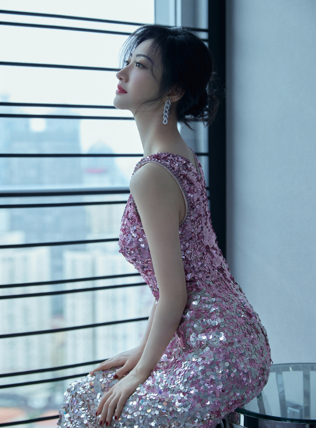 当景甜盘起头发,魅力无以伦比#景甜