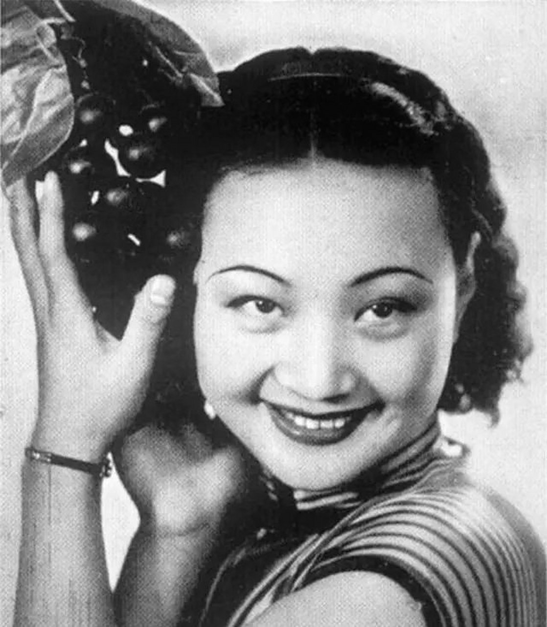 2005年8月7日黎莉莉去世