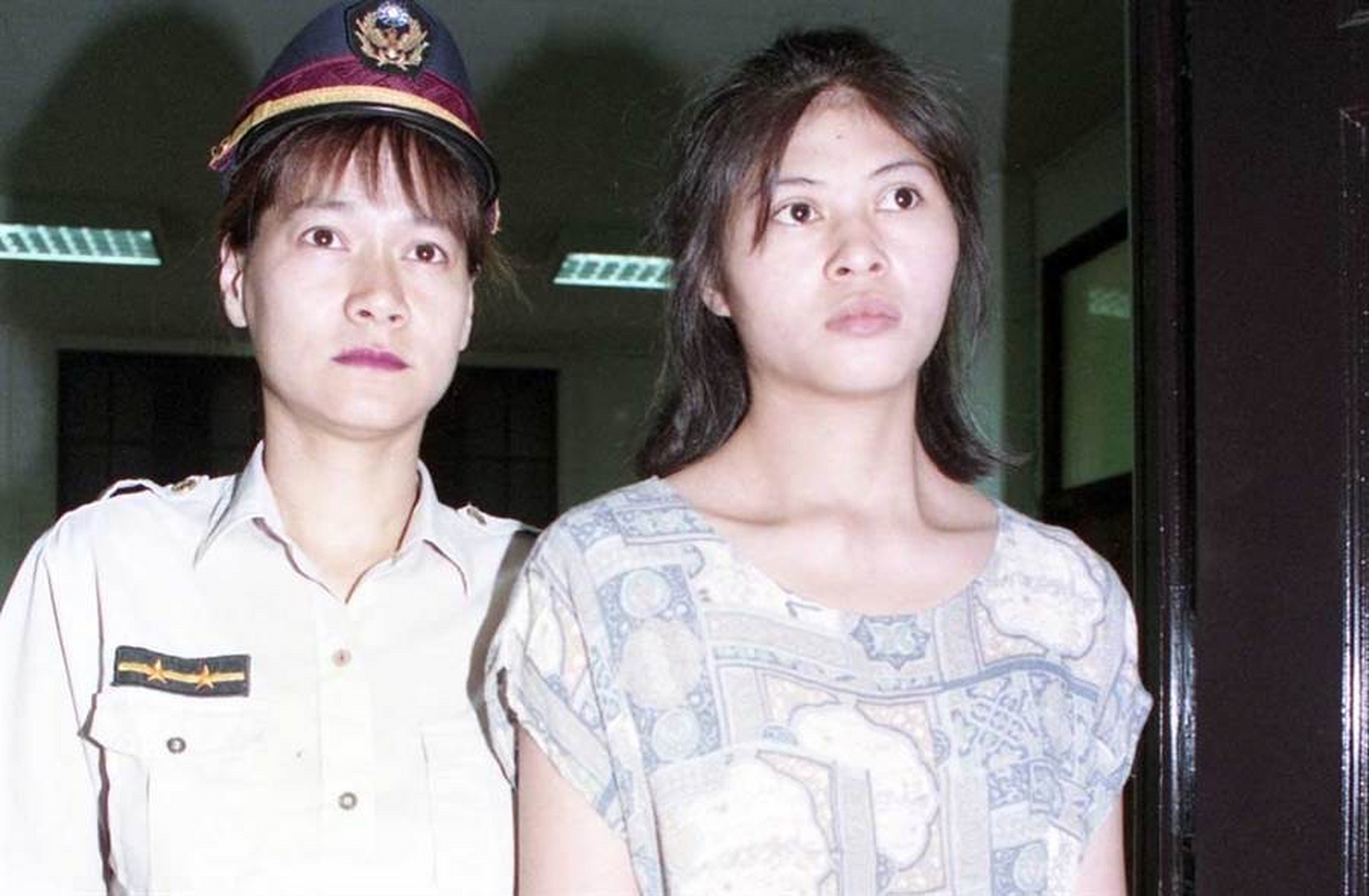 「推动台湾反家暴法出台的杀夫案」    邓如雯,台湾板桥人,她是家中长