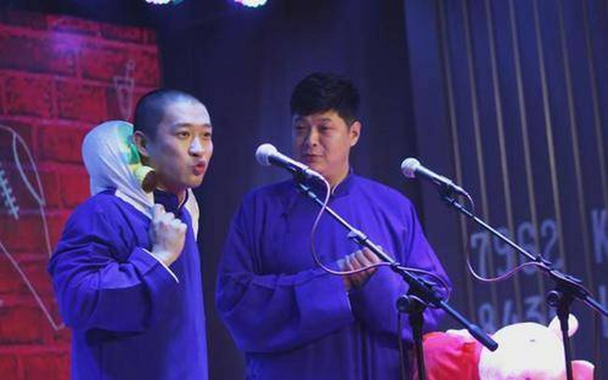 网友晒出疑似相声演员刘云天