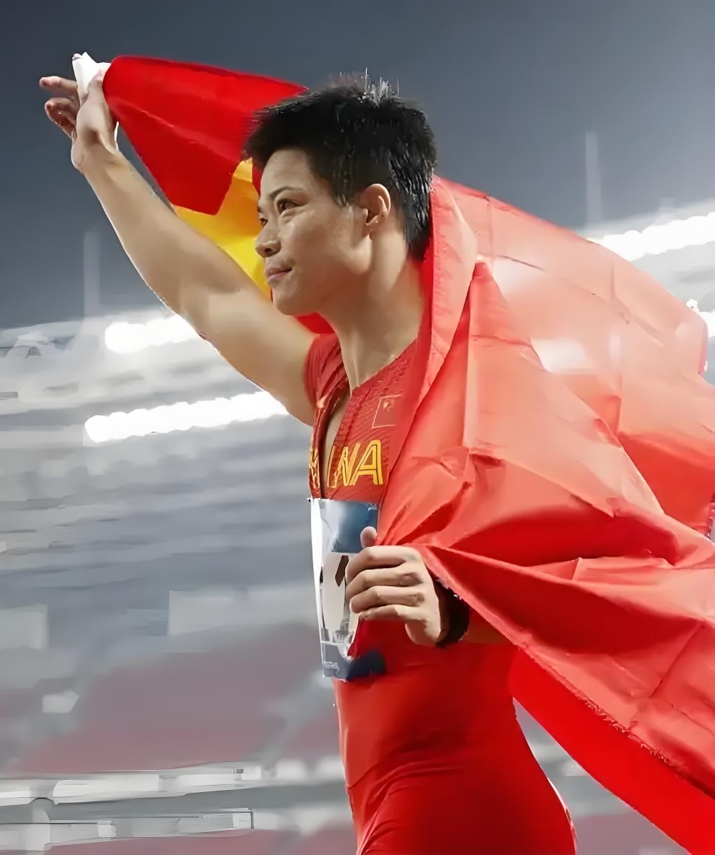 这个改写亚洲田径史的数字,属于32岁的苏炳添.他不仅是首位闯入奥运百