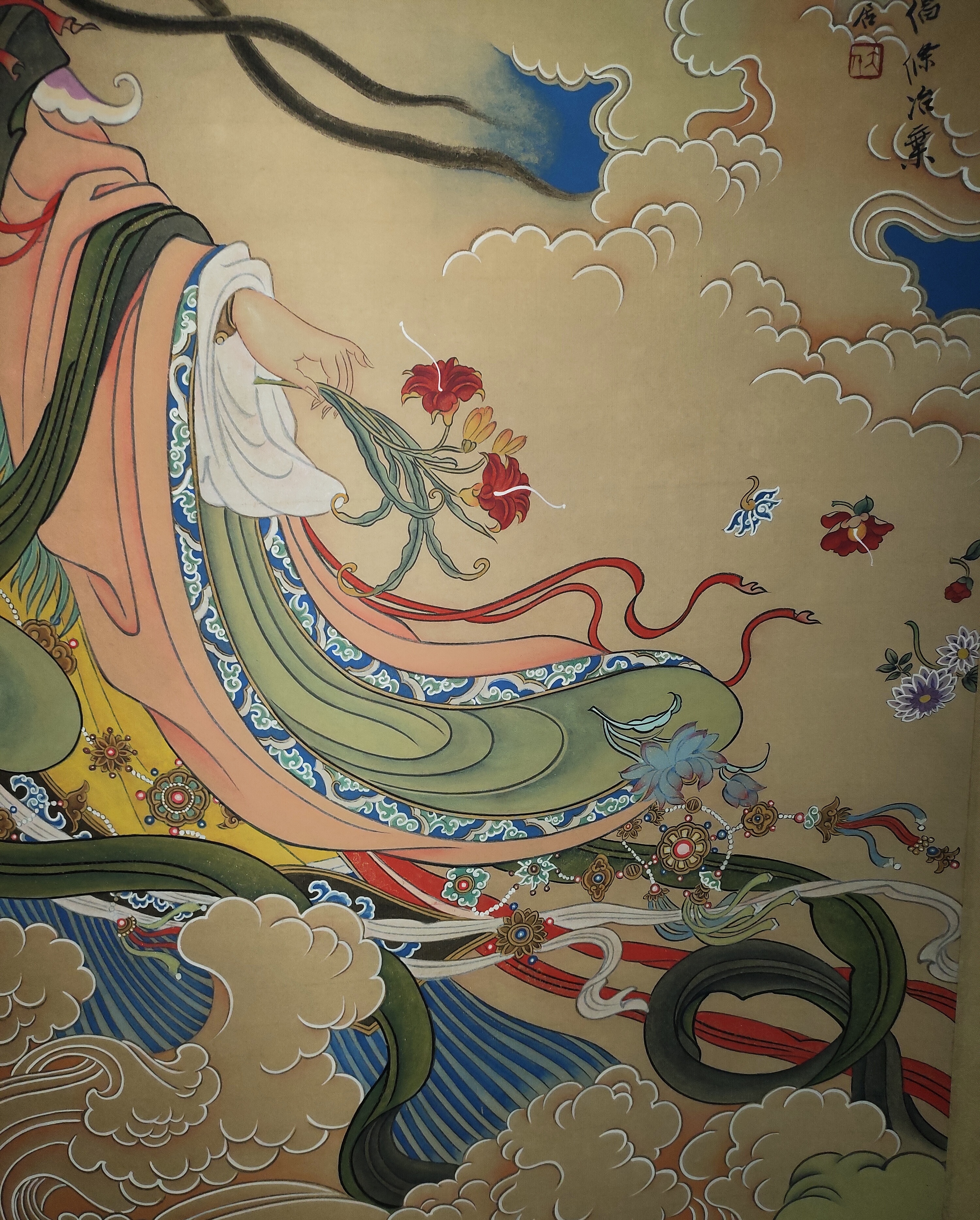 张大千《天女散花》立轴巨幅[期待][期待]  张大千工笔画用彩的精细之