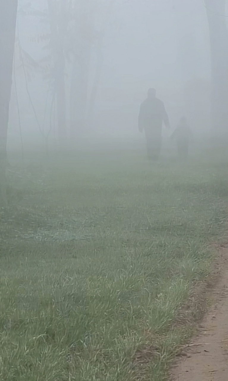 二零一三年四月三十号,由于五一假期没有放假留守在工作岗位,夜间出来