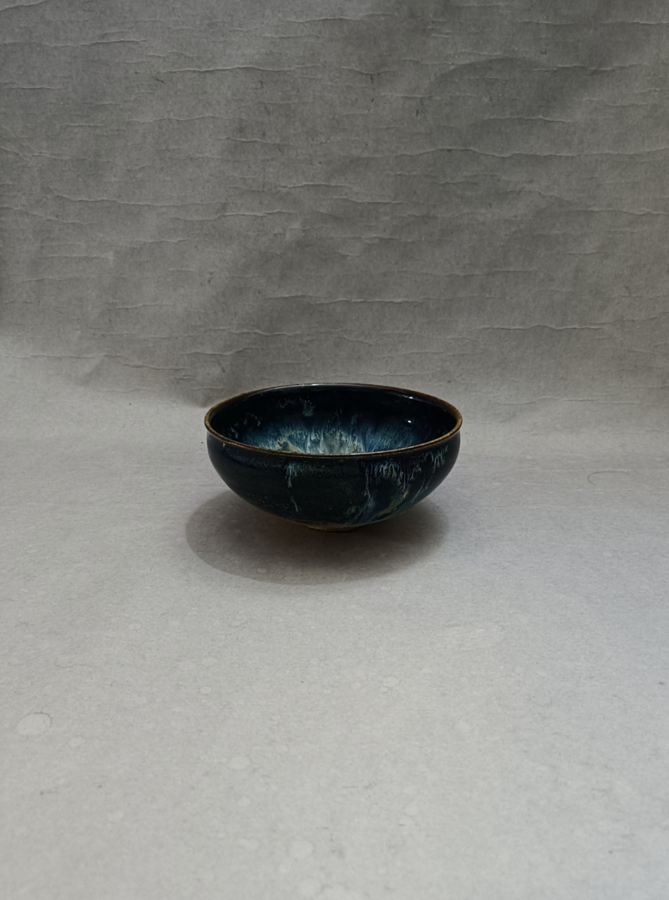 四川乐山西坝窑黑釉窑变盏.请大家欣赏.