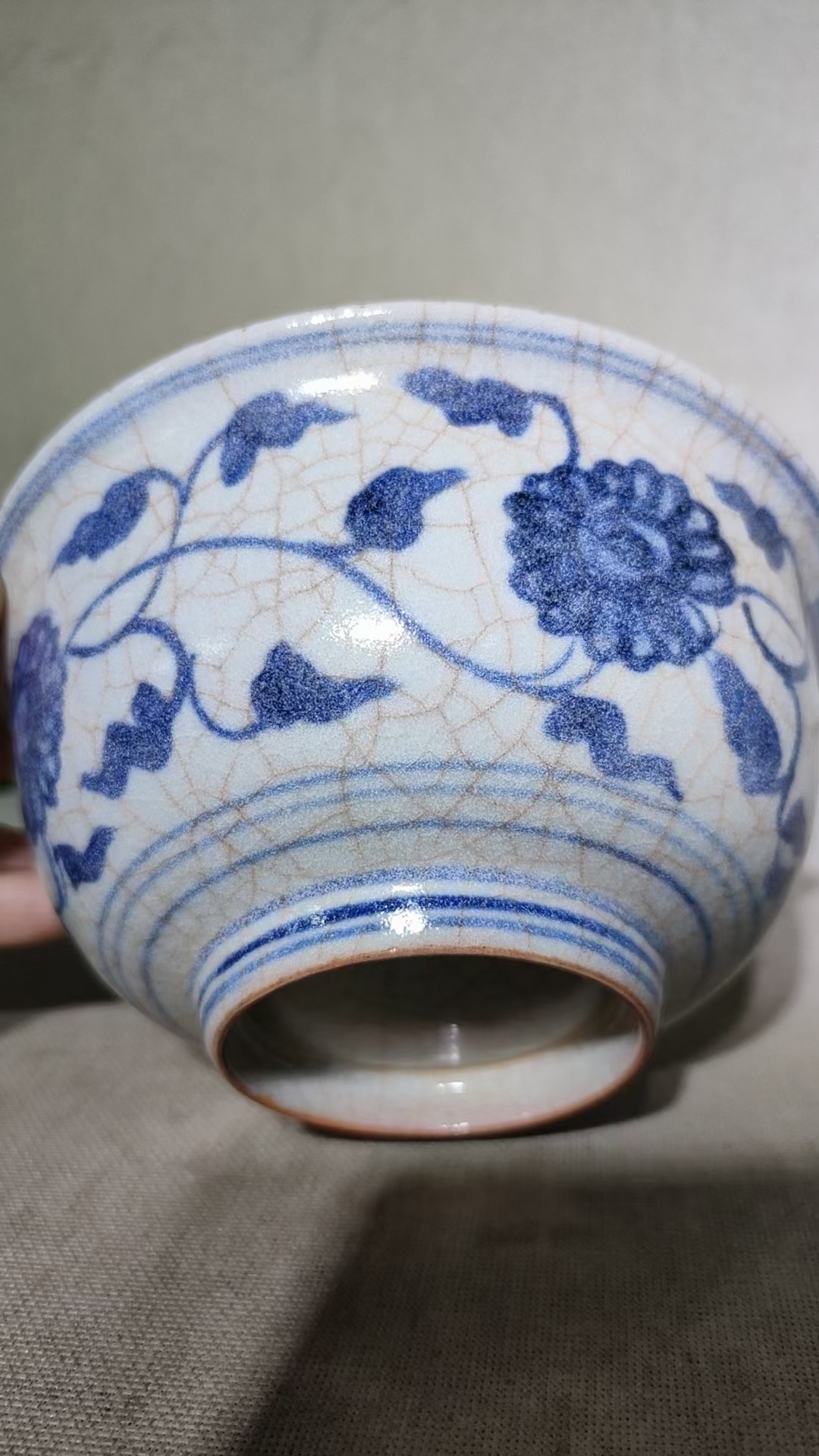 明代老瓷器收藏青花碗,发色沉稳,开片自然,口径14.