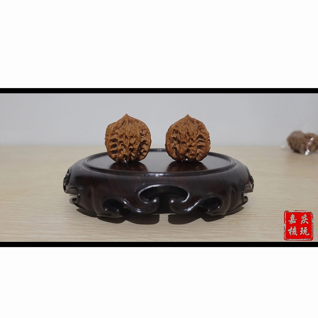 盘山三棱(入字奔)#文玩核桃#  高37 边转圈38