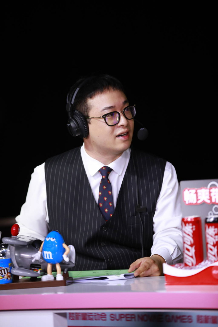 没有库里流量下滑明显,柯凡哀求勇蜜支持 柯老板(柯凡)在直播爵士对