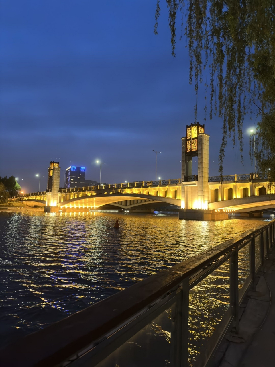 郑州网红打卡地之一——伦敦桥