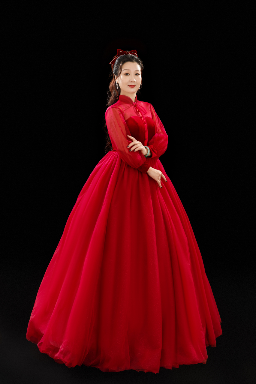 歌手婉儿  北京著名音乐人  2023年受邀参加了 北京电视台财经频道