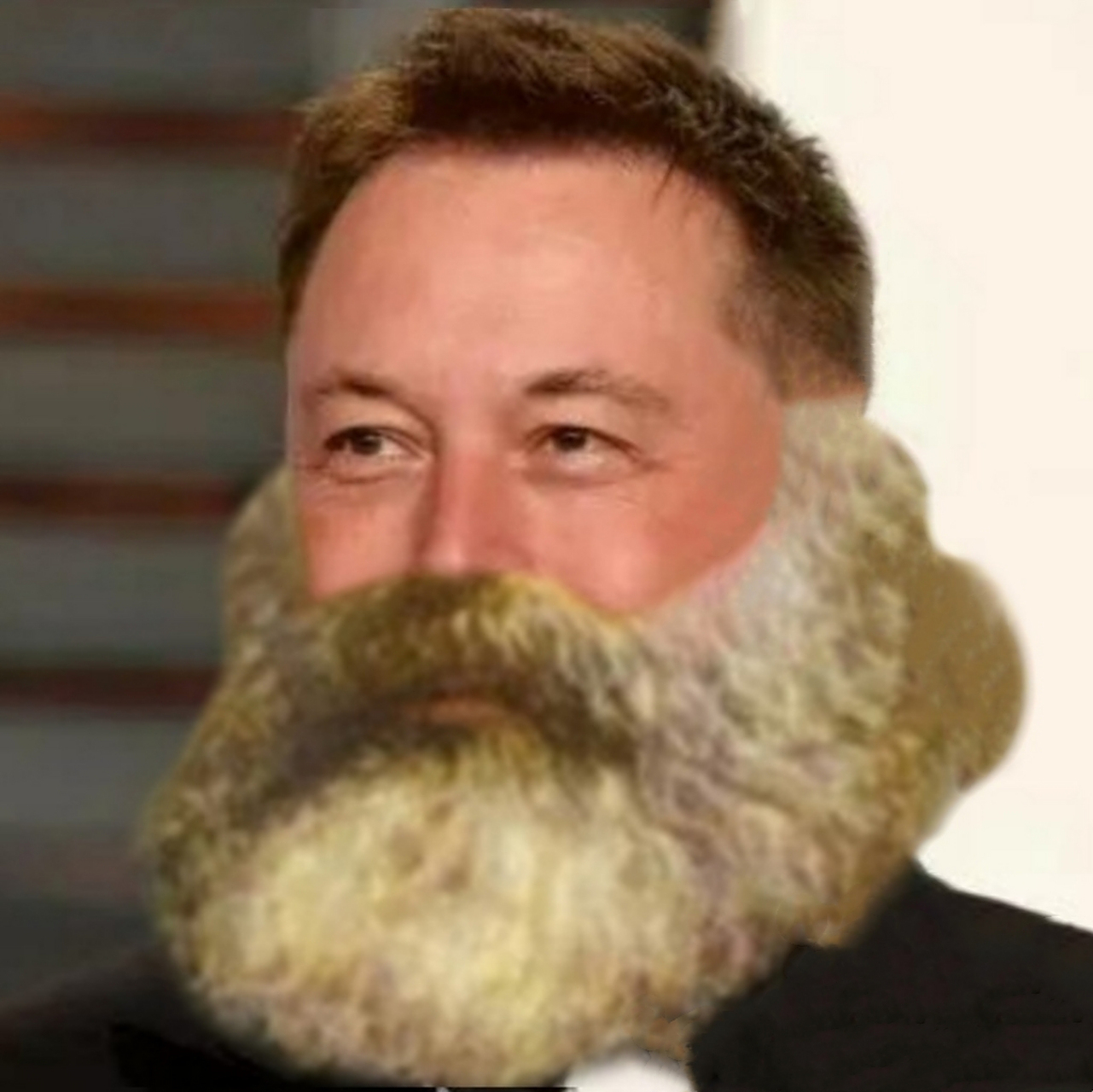 黑色幽默～大家看看,马斯克粘上大胡子像不像马克思?[笑哭][笑哭]