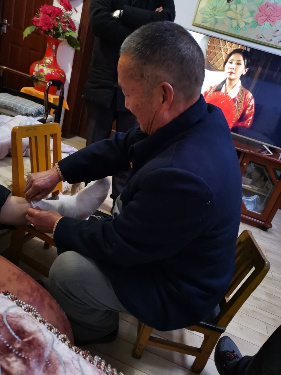 恭請段老医生上門為吴叔療伤[心][祈福][祈福][祈福][祈福][祈福]