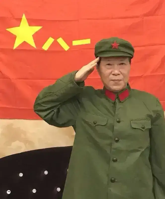 参战老兵纪念服装图片