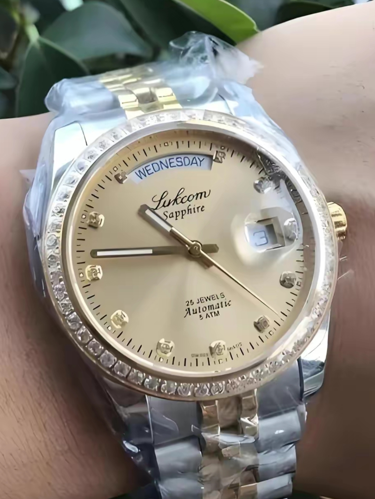 绿琴～突然冒出来的钟表品牌  开始听到绿琴这个品牌,当时还以为人家