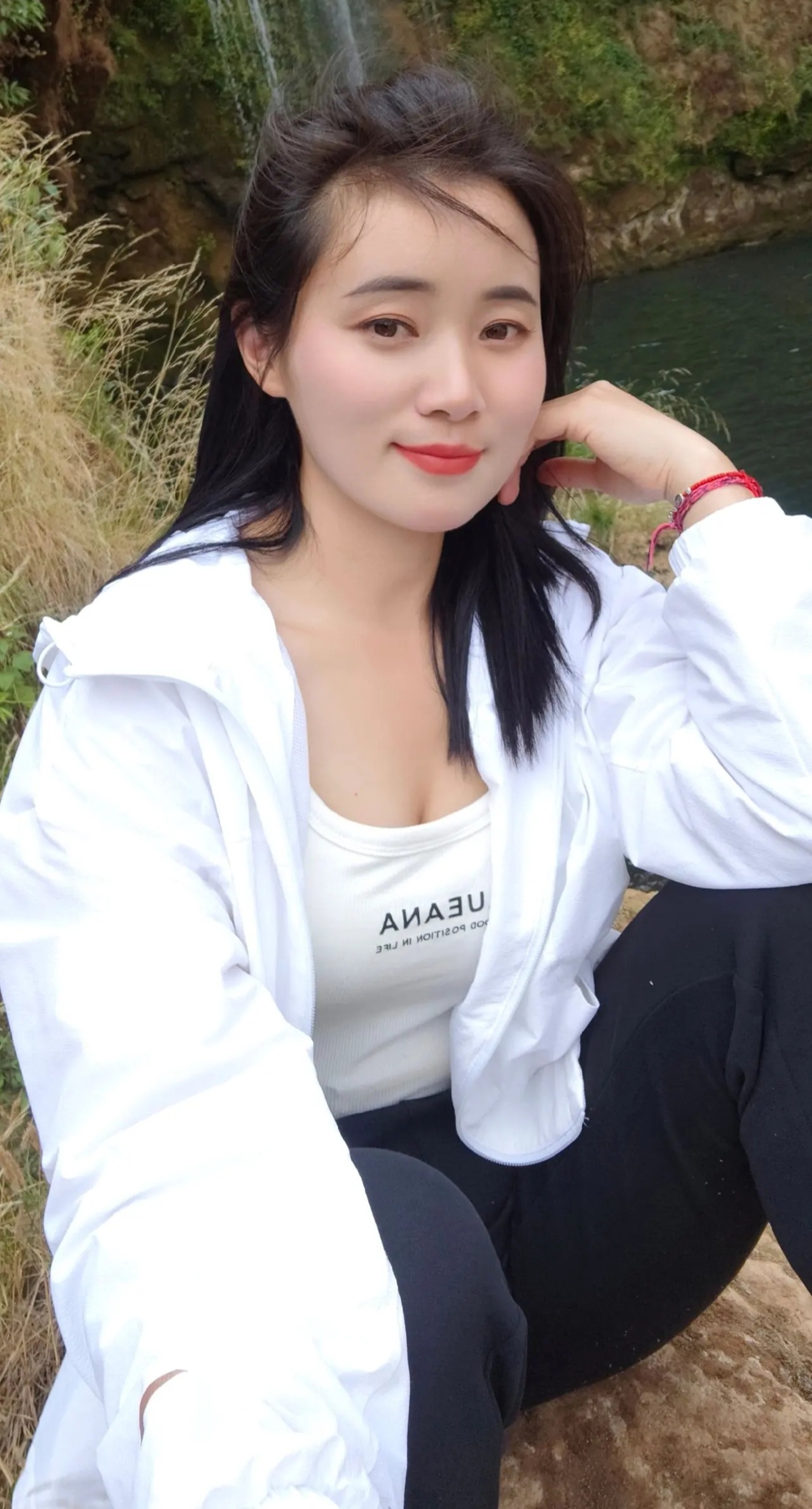 丰满迷人的乡村少妇#性感美女