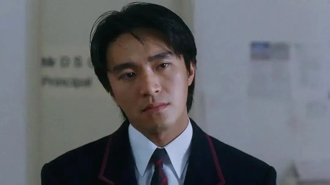 1991年,陈嘉上和周星驰合作的的《逃学威龙》正式完成,但老板看完后