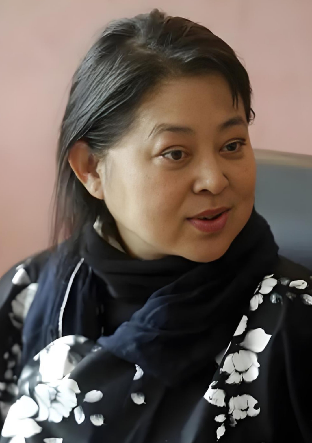 倪萍,这位来自山东荣成市的汉族女性,身高 1