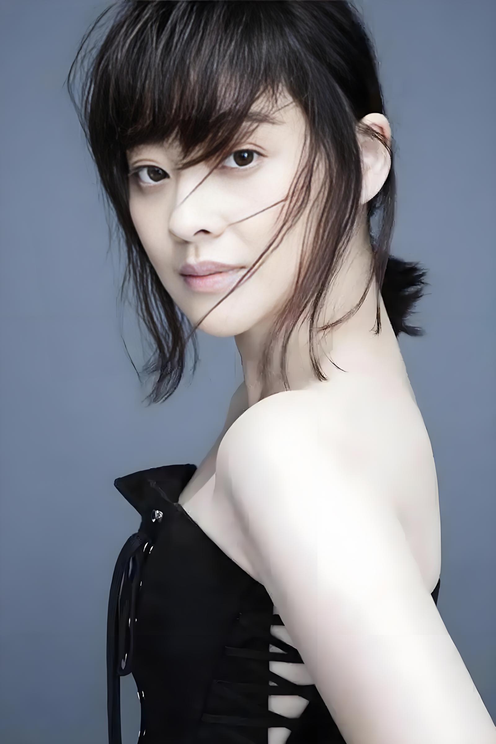 梅婷家的全家福一经曝光,满溢的温馨便扑面而来