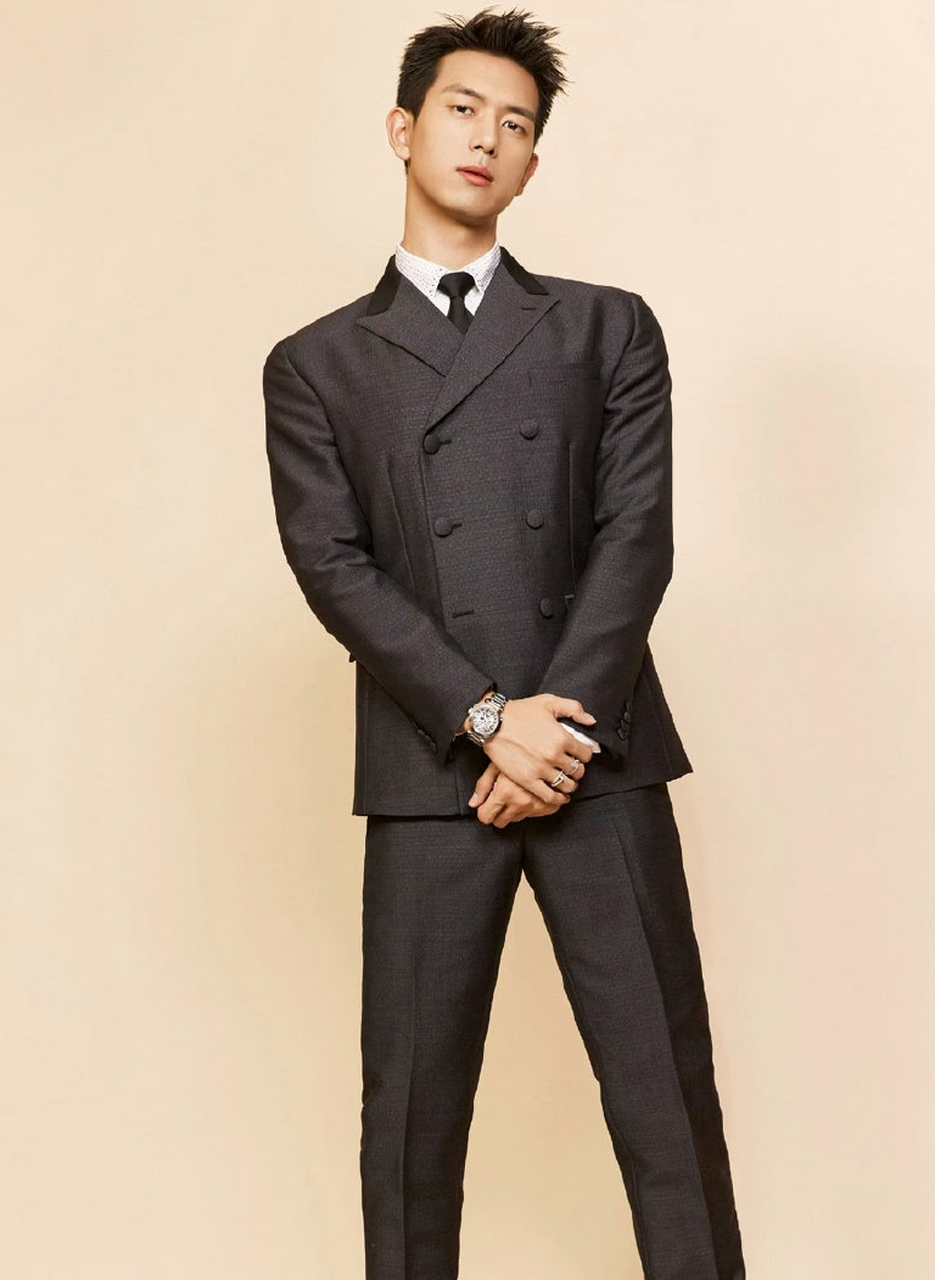 李现 prada品牌代言人